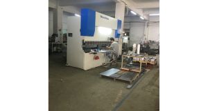 數(shù)控折彎機